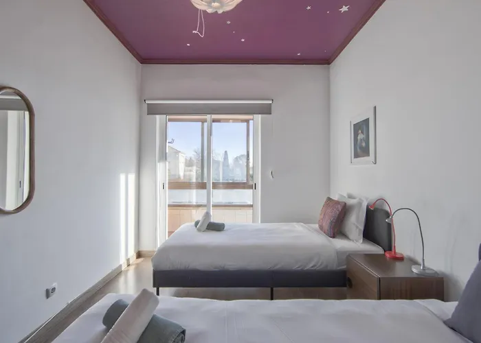 Ajuda Typical By Homing * Lissabon