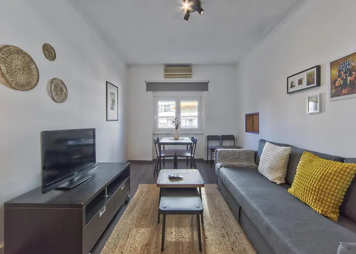 Ajuda Typical By Homing Lisboa